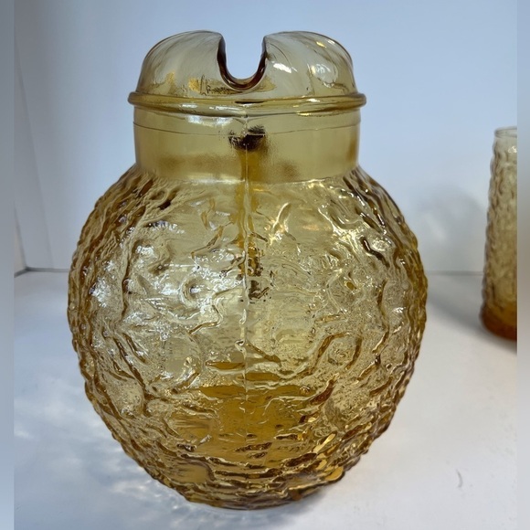 Mid Century Anchor Hocking Milano Lido Honey Gold Pitcher with 5 Glasses - Picture 3 of 12